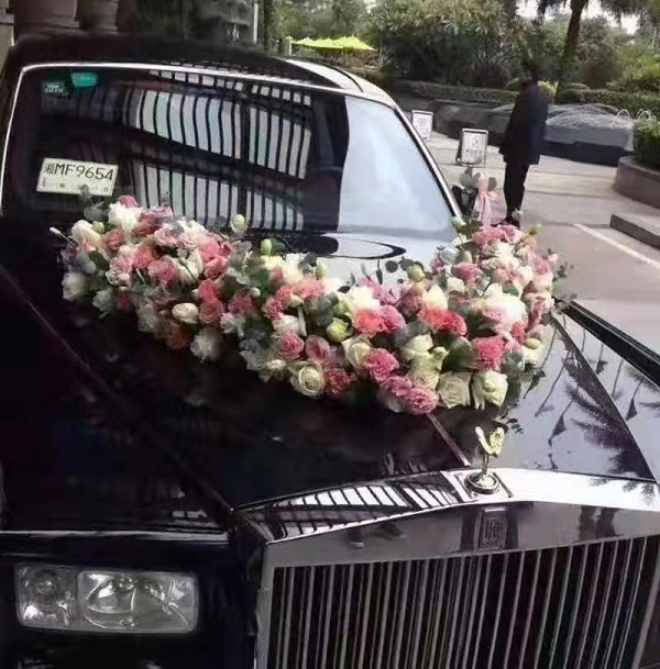 鲜花婚车